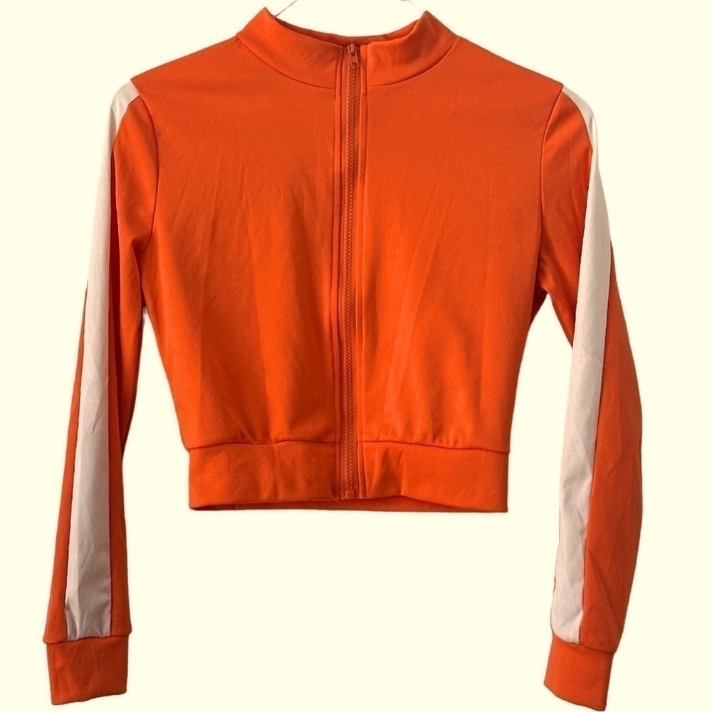 ❤️ Orange Zip Up Cropped Top Size S ❤️